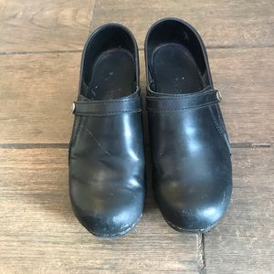 Dansko size 39